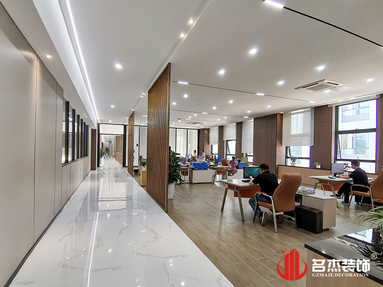 20240521142549_705 开放办公区装修实景效果