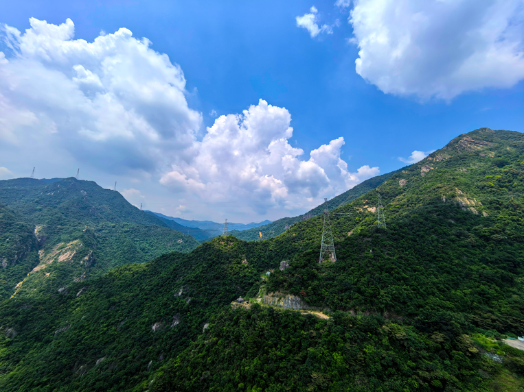 18LUCK官网装饰旅游游记山顶风景